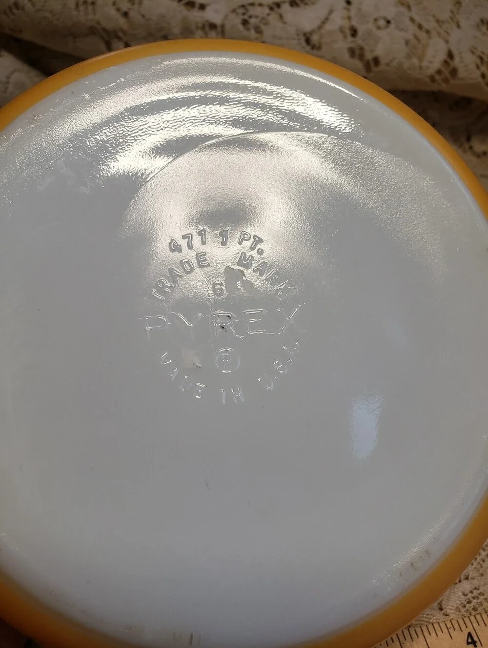 Vintage Pyrex Town And Country Yellow Star Pattern Baking Dish - White Interior